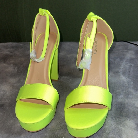 Neon Yellow Heels - Picture 2 of 6